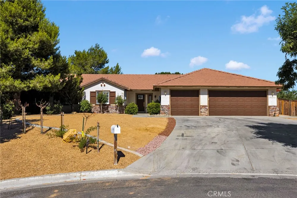 16470 Pauhaska Apple Valley, CA 92307