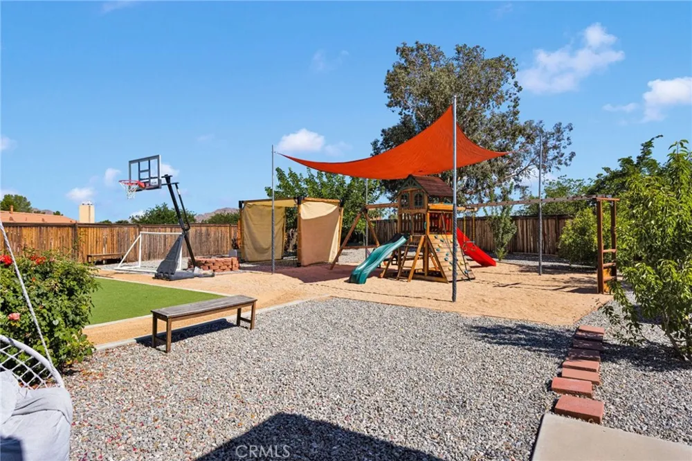 16470 Pauhaska Apple Valley, CA 92307