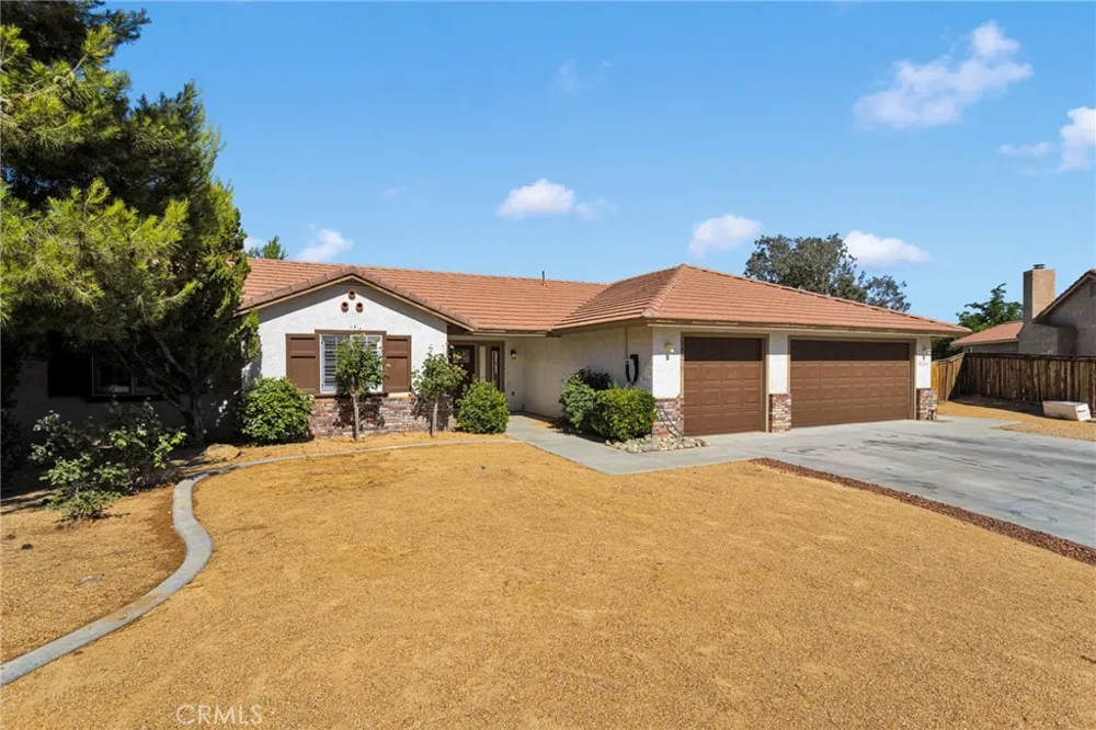 16470 Pauhaska Apple Valley, CA 92307