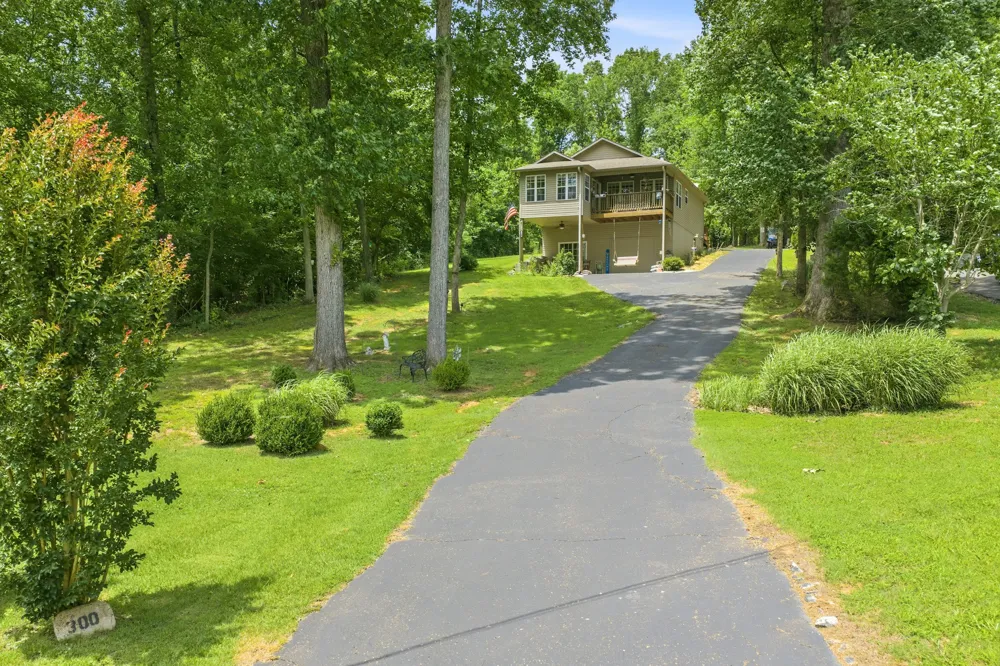 300 Featherfoot Parkway Loop Parsons, TN 38363
