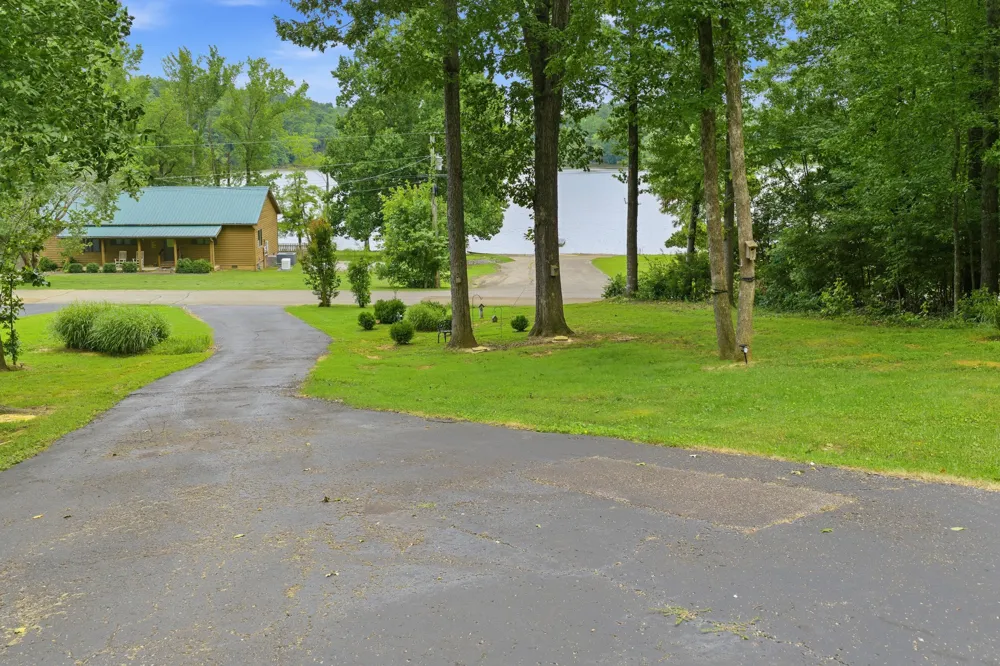 300 Featherfoot Parkway Loop Parsons, TN 38363