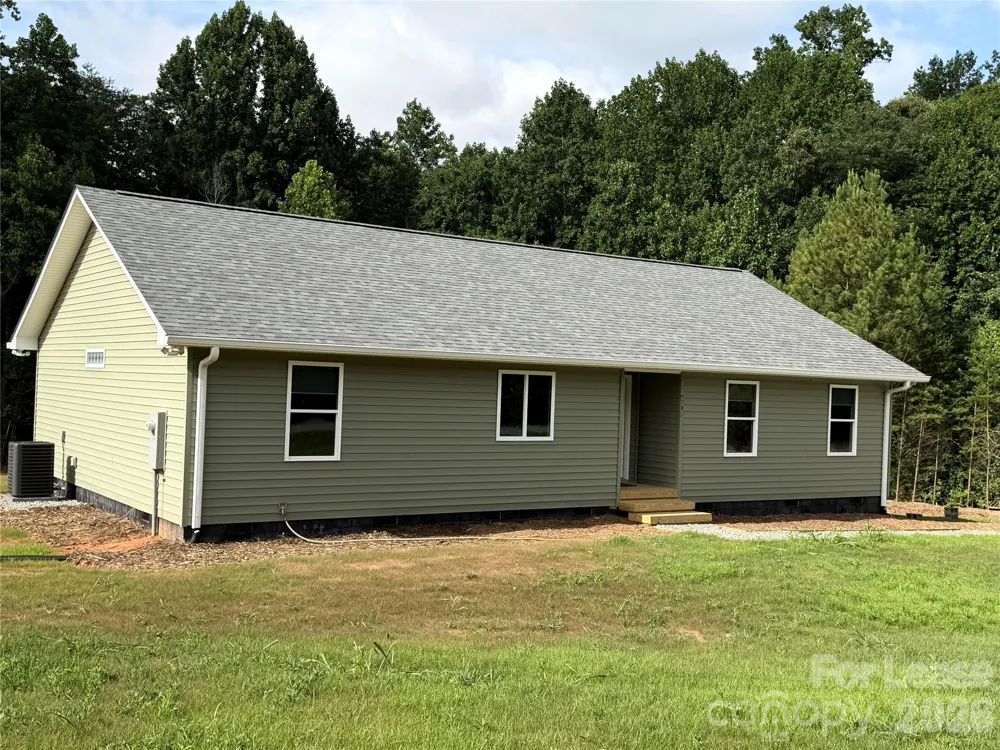 6415 Little Mountain Road Sherrills Ford, NC 28673