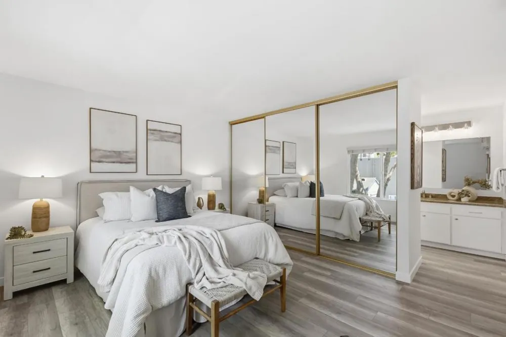 905 W Middlefield Road #972 Mountain View, CA 94043