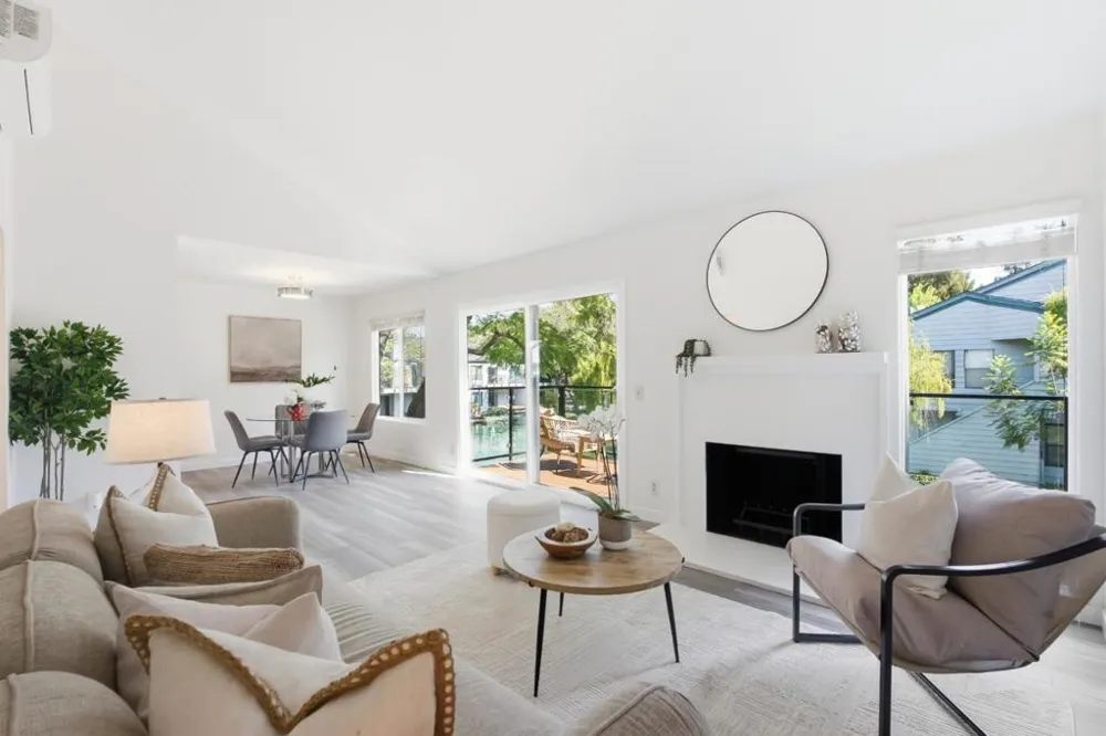 905 W Middlefield Road #972 Mountain View, CA 94043