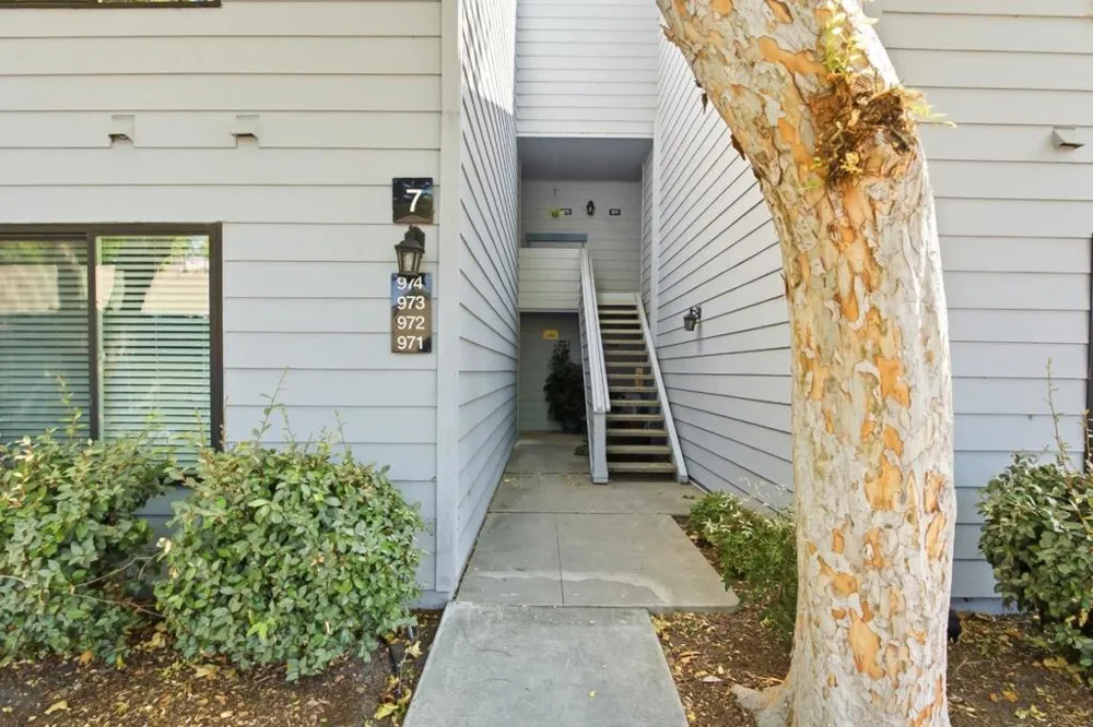 905 W Middlefield Road #972 Mountain View, CA 94043
