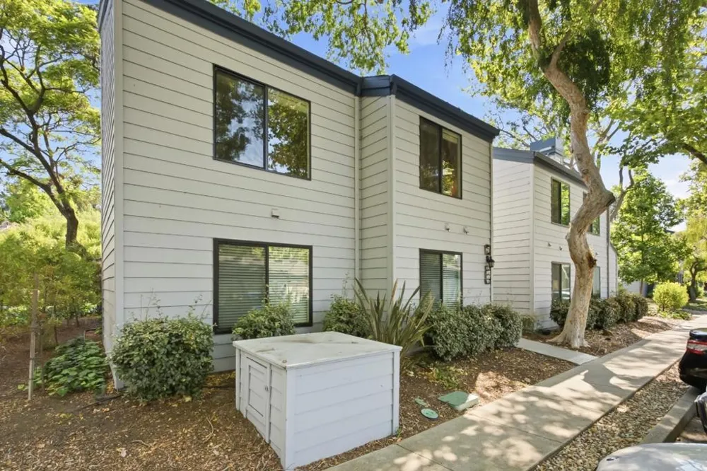 905 W Middlefield Road #972 Mountain View, CA 94043