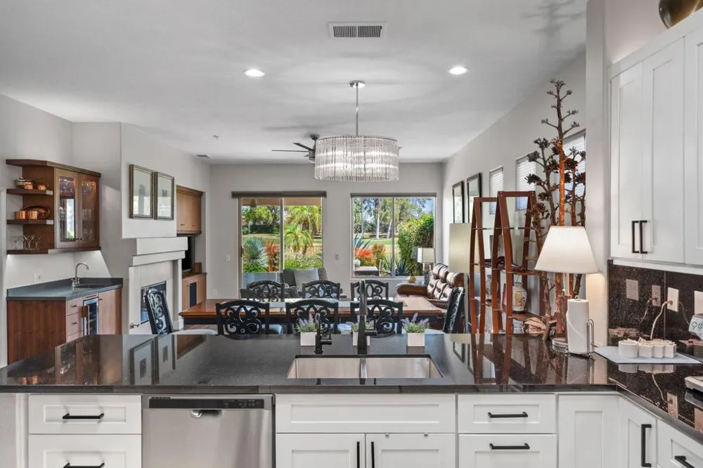 105 Kavenish Drive Rancho Mirage, CA 92270