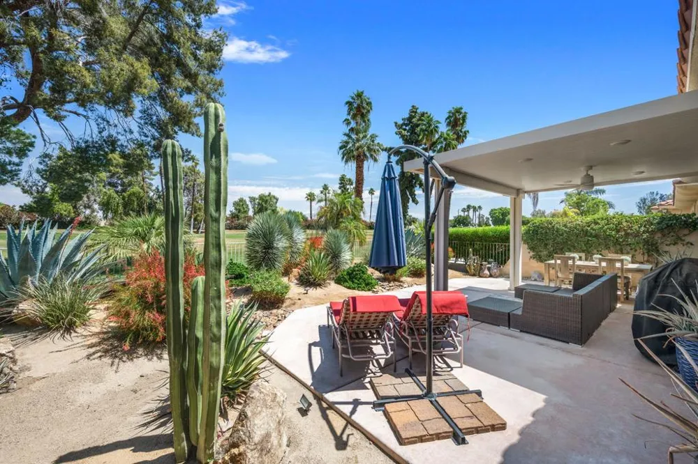 105 Kavenish Drive Rancho Mirage, CA 92270