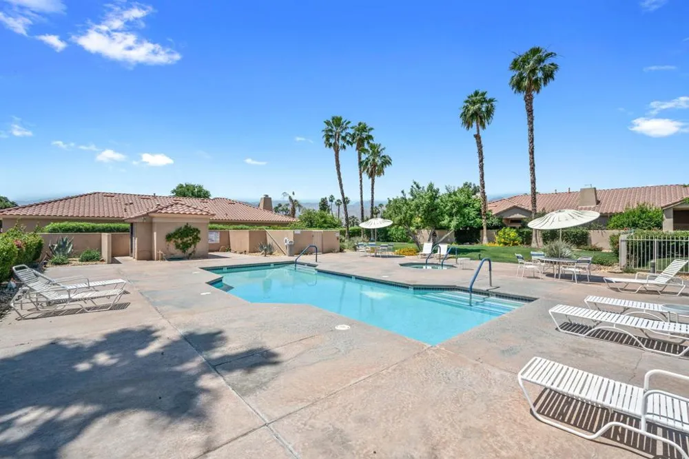 105 Kavenish Drive Rancho Mirage, CA 92270