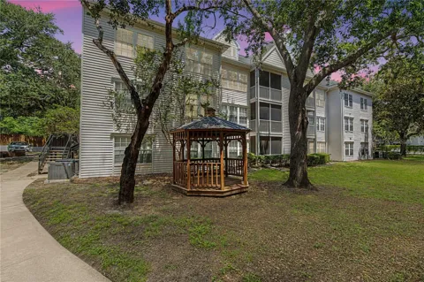 3266 HAVILAND COURT #303