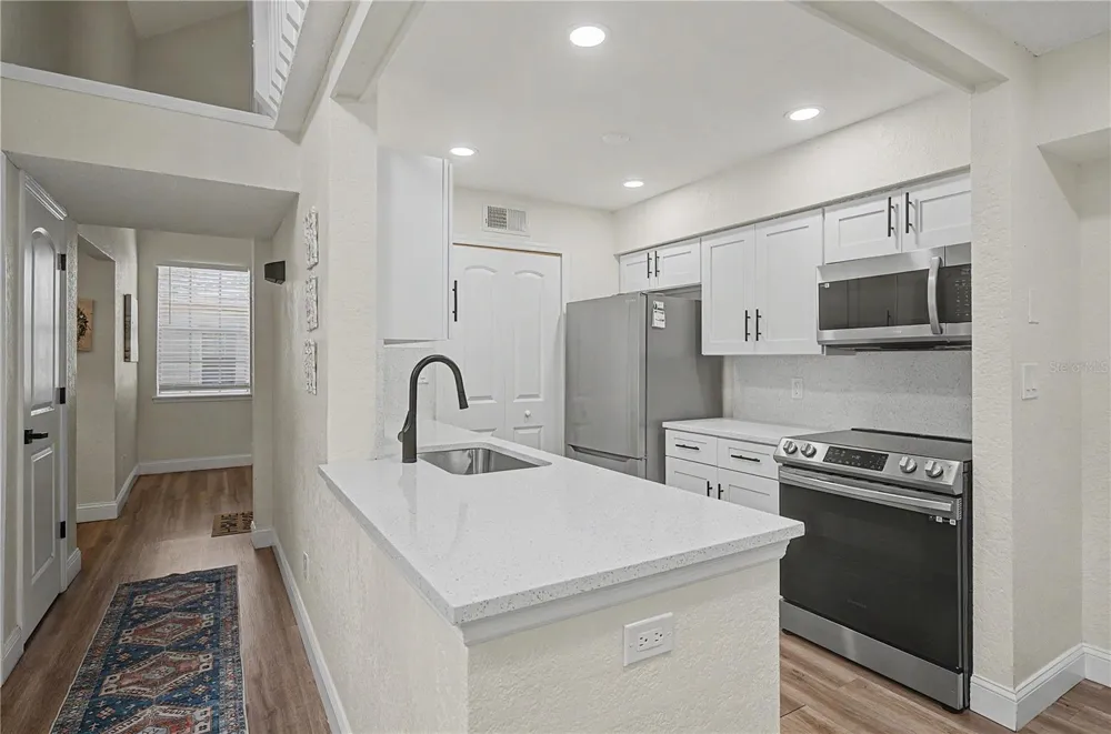 3266 HAVILAND COURT #303 Palm Harbor, FL 34684