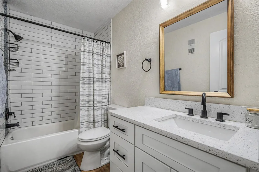 3266 HAVILAND COURT #303 Palm Harbor, FL 34684