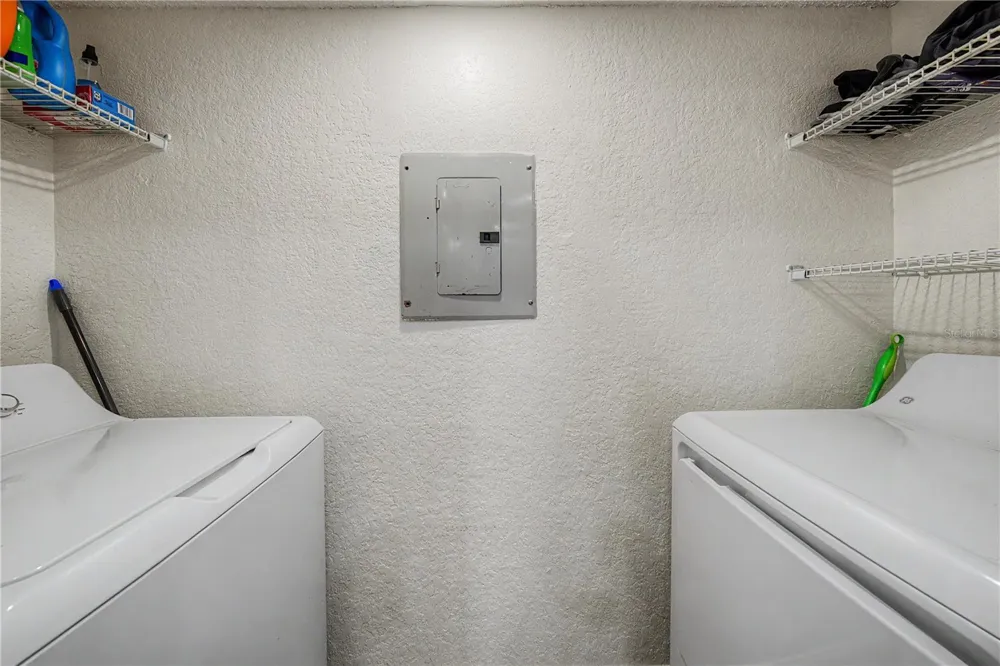3266 HAVILAND COURT #303 Palm Harbor, FL 34684
