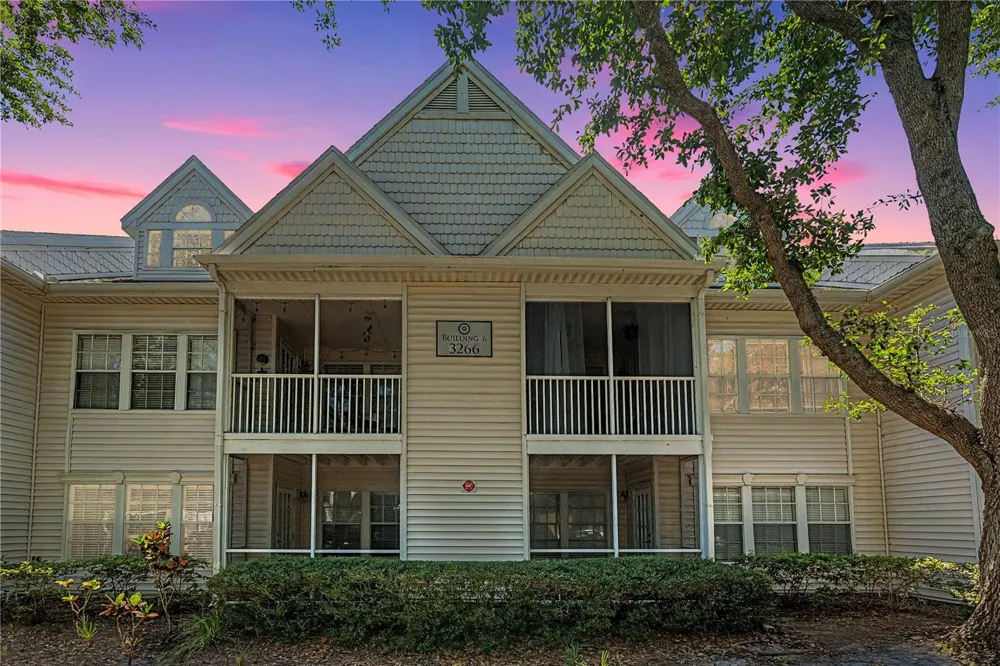 3266 HAVILAND COURT #303 Palm Harbor, FL 34684
