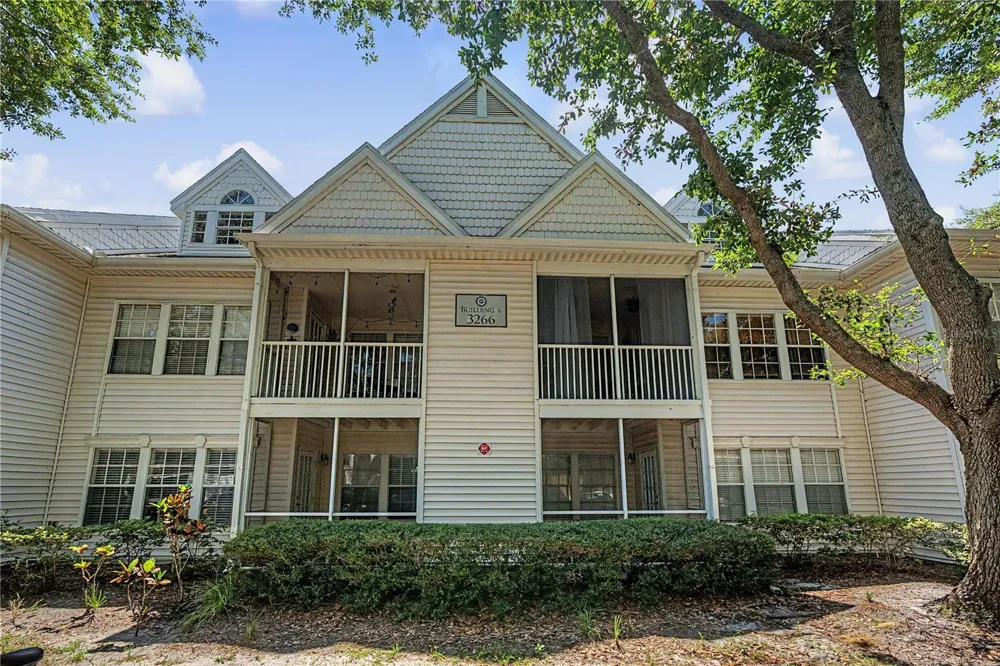 3266 HAVILAND COURT #303 Palm Harbor, FL 34684