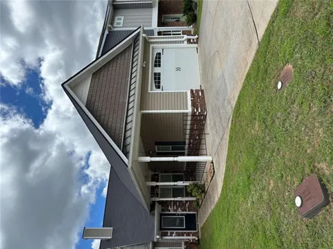 1910 School House Lane