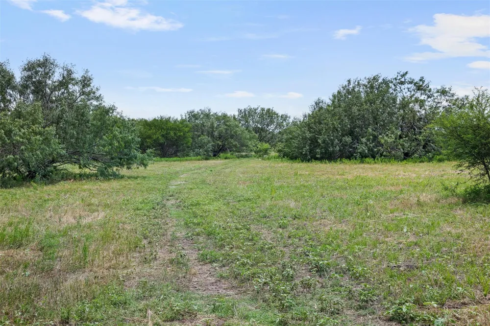 13041 Seydler Road Weimar, TX 78962
