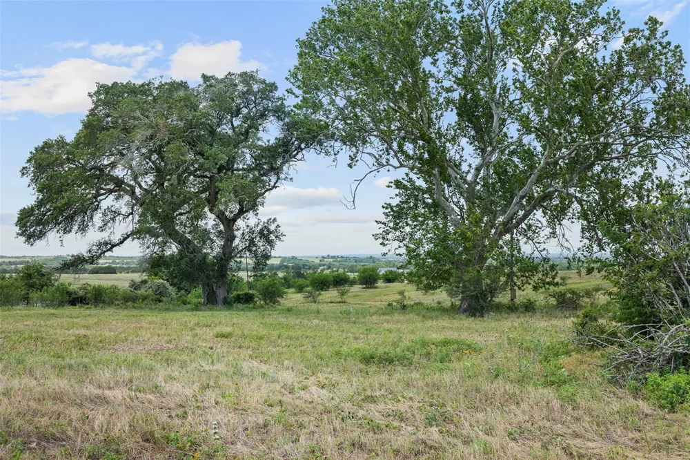 13041 Seydler Road Weimar, TX 78962