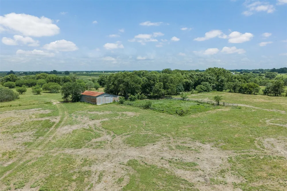 13041 Seydler Road Weimar, TX 78962
