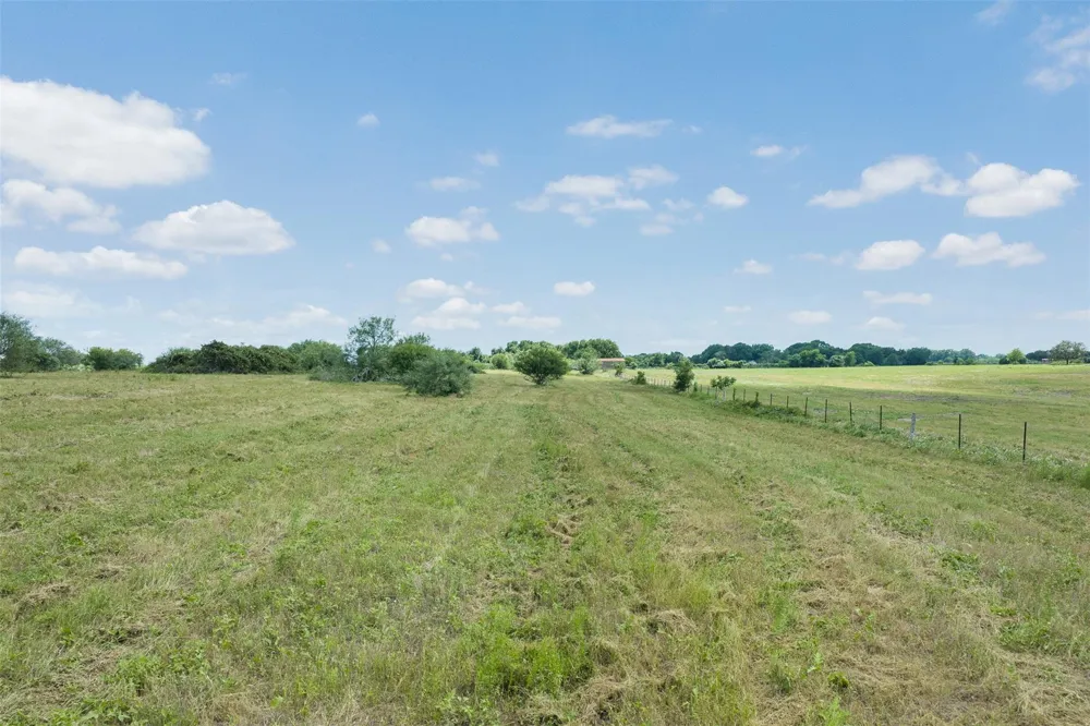 13041 Seydler Road Weimar, TX 78962