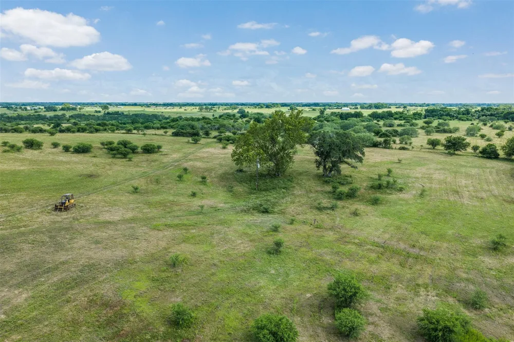 13041 Seydler Road Weimar, TX 78962
