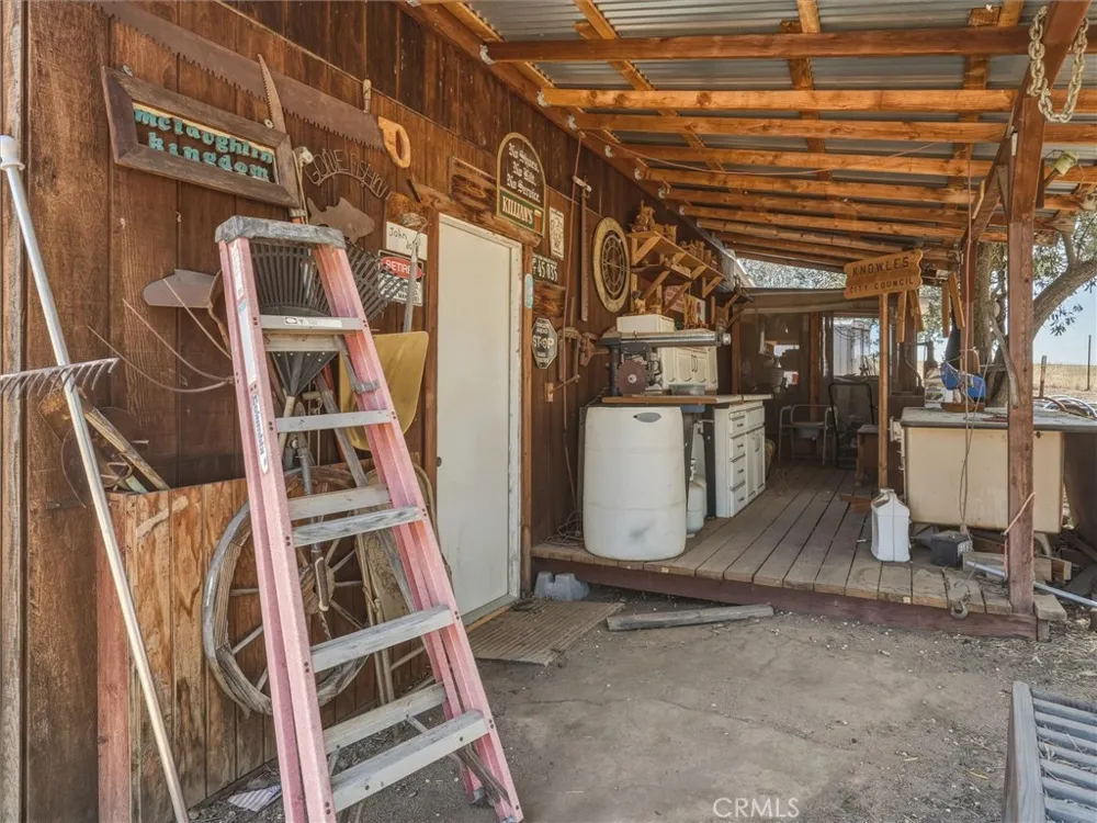 35928 Road 606 Raymond, CA 93653