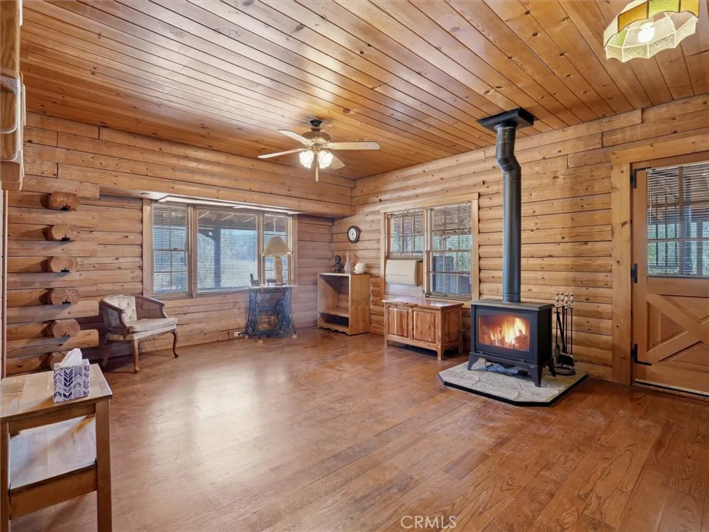 35928 Road 606 Raymond, CA 93653