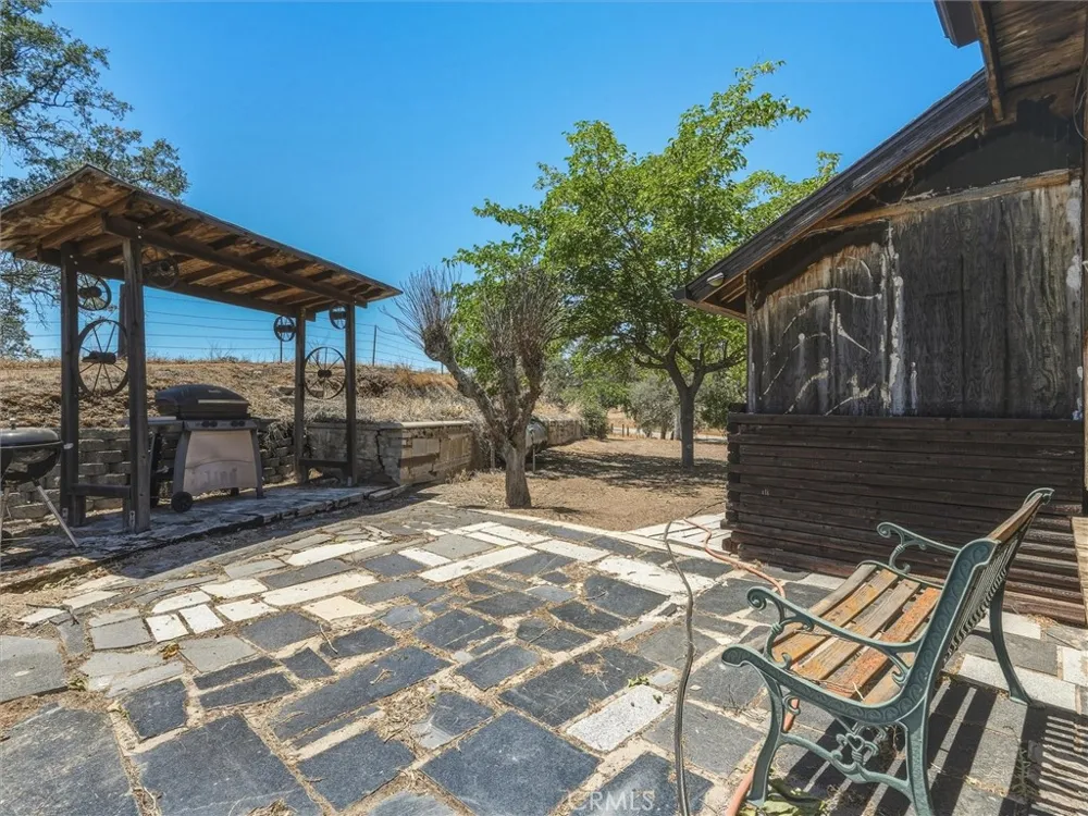 35928 Road 606 Raymond, CA 93653