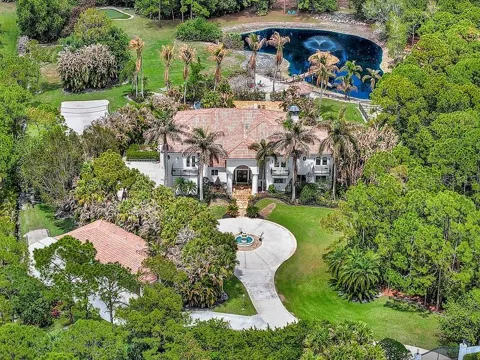 2584 SE RANCH ACRES CIRCLE