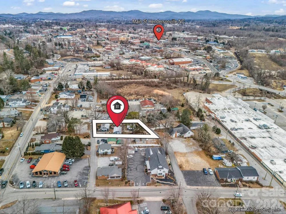 302 Davis Street Hendersonville, NC 28739