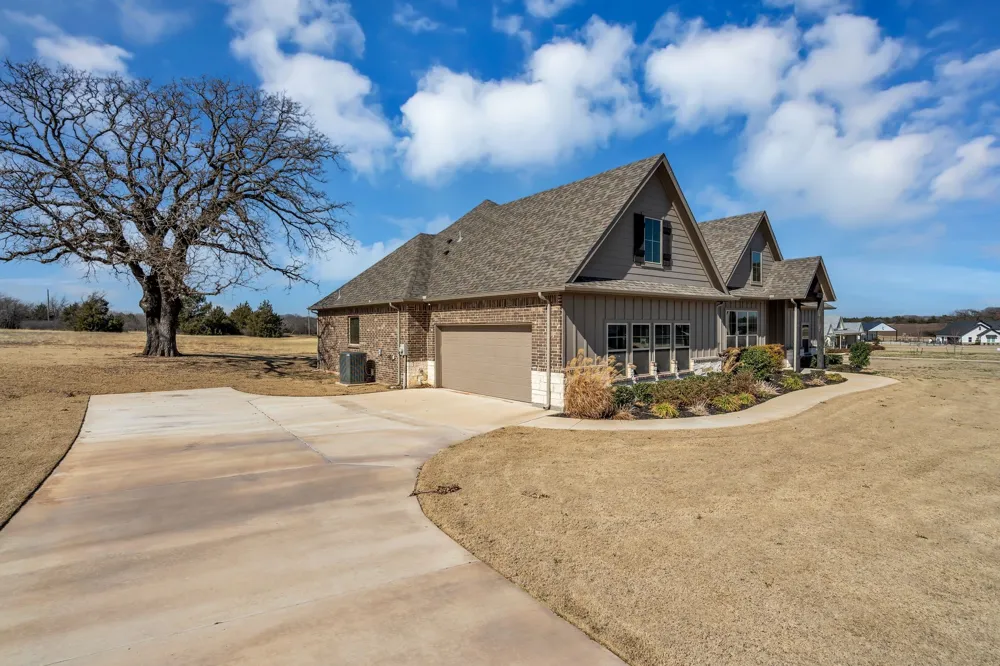 175 Quail Ridge Court Decatur, TX 76234