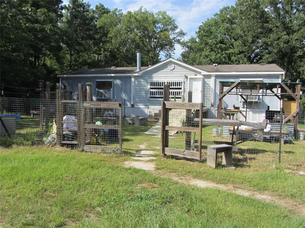 53 Brumley Road Huntsville, TX 77320