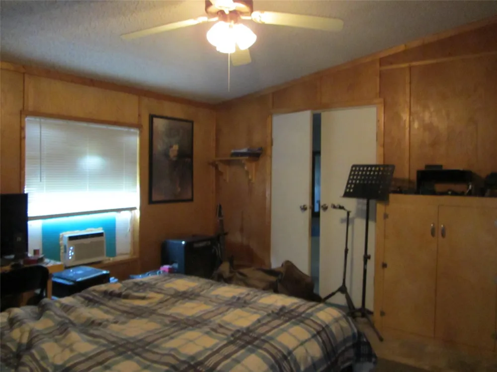 53 Brumley Road Huntsville, TX 77320