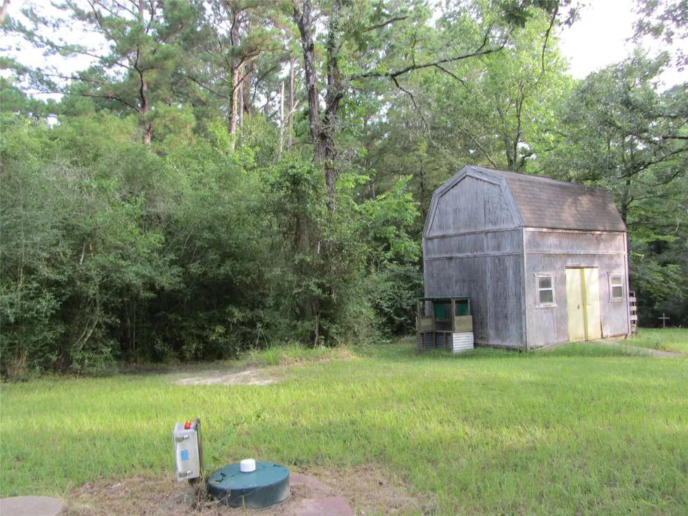 53 Brumley Road Huntsville, TX 77320