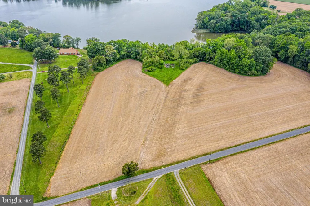 ZACATA ROAD Montross, VA 22520