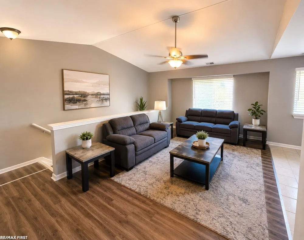 17438 Utica Oaks Lane Roseville City, MI 48066