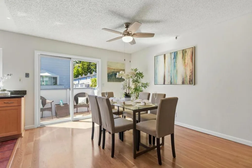 824 Bay Street Mountain View, CA 94041