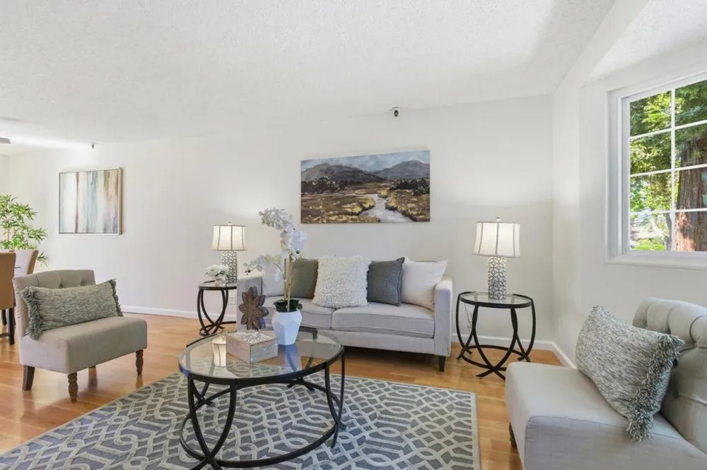 824 Bay Street Mountain View, CA 94041