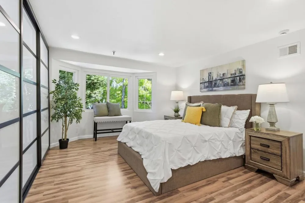 824 Bay Street Mountain View, CA 94041