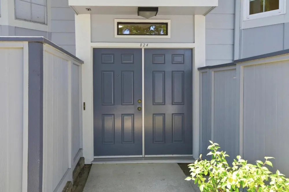 824 Bay Street Mountain View, CA 94041