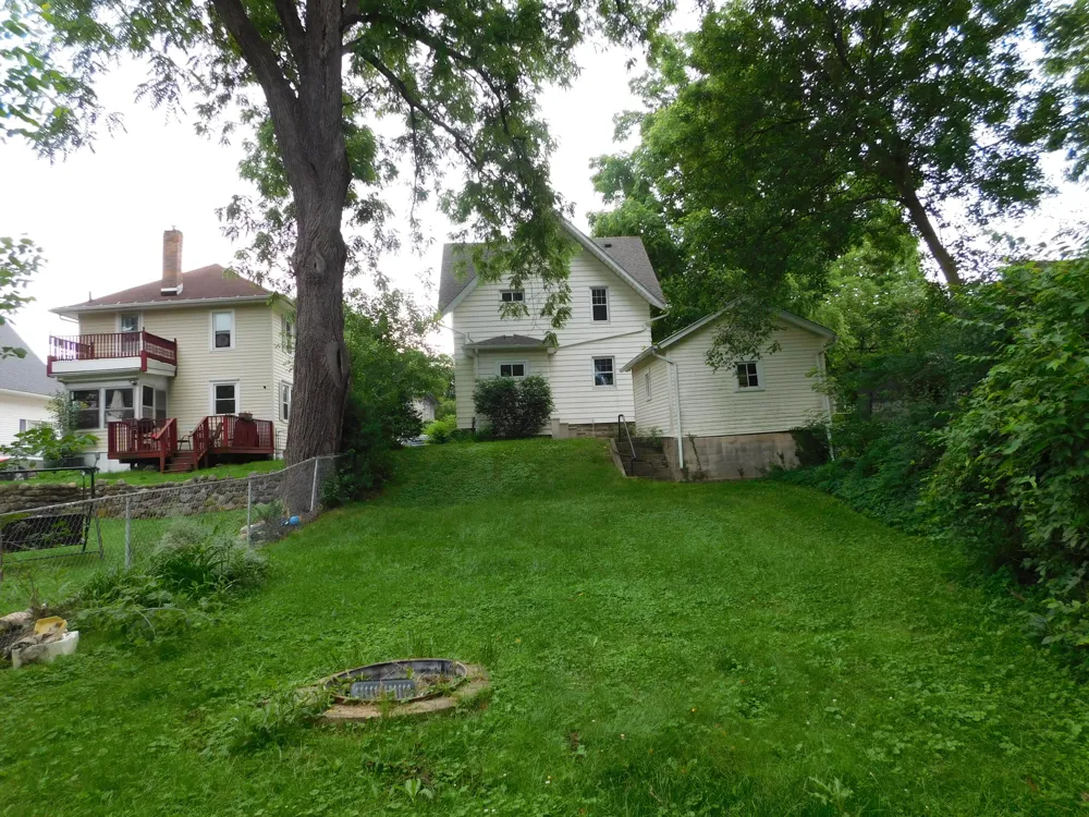 1238 3rd Street Jackson City, MI 49203