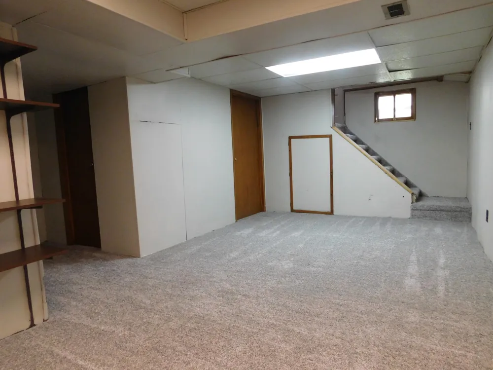 1238 3rd Street Jackson City, MI 49203