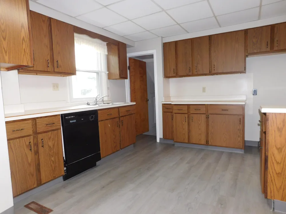 1238 3rd Street Jackson City, MI 49203