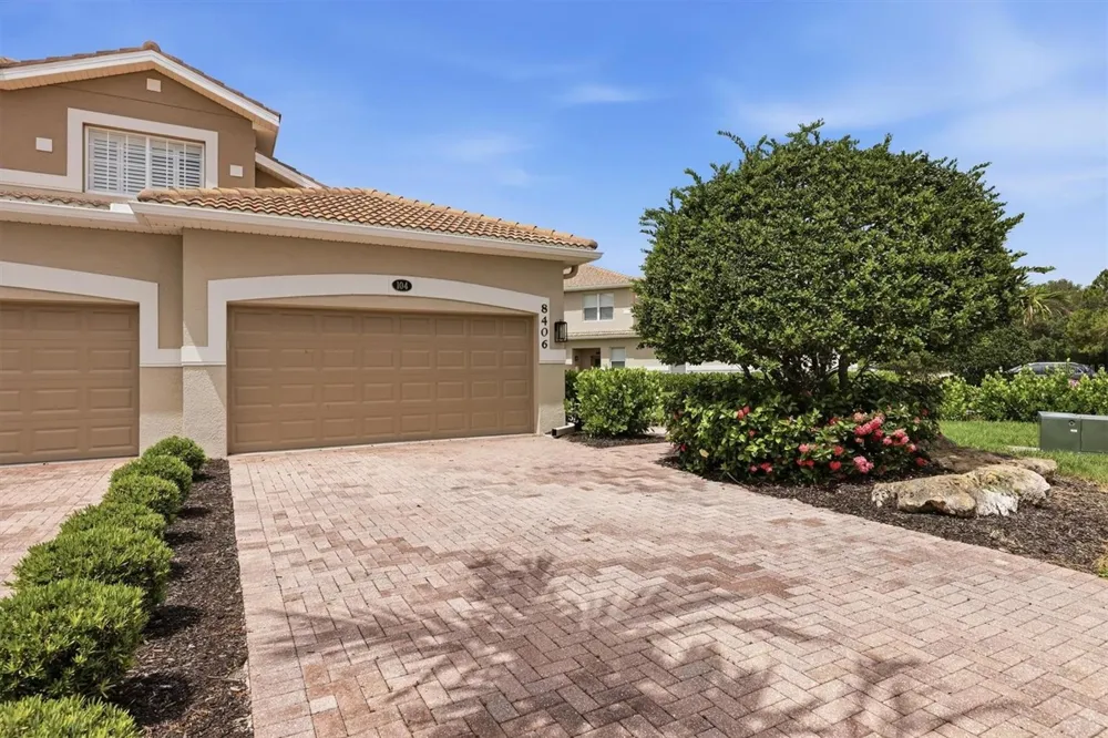 8406 GRAND ESTUARY TRAIL #104 Bradenton, FL 34212