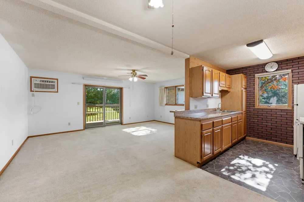 6601 Buckley Circle #105 Inver Grove Heights, MN 55076