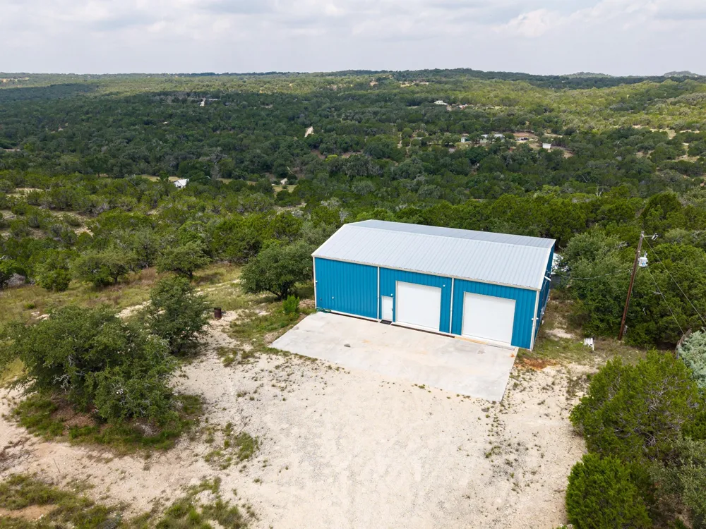 121 Spring Cove Dripping Springs, TX 78620