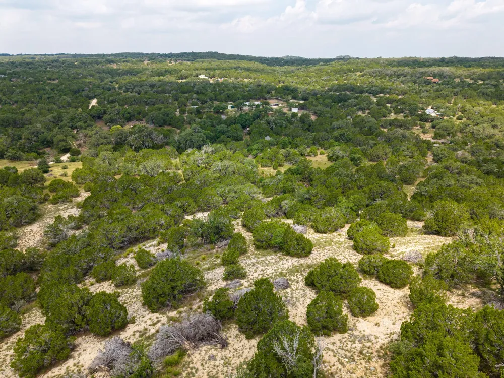 121 Spring Cove Dripping Springs, TX 78620