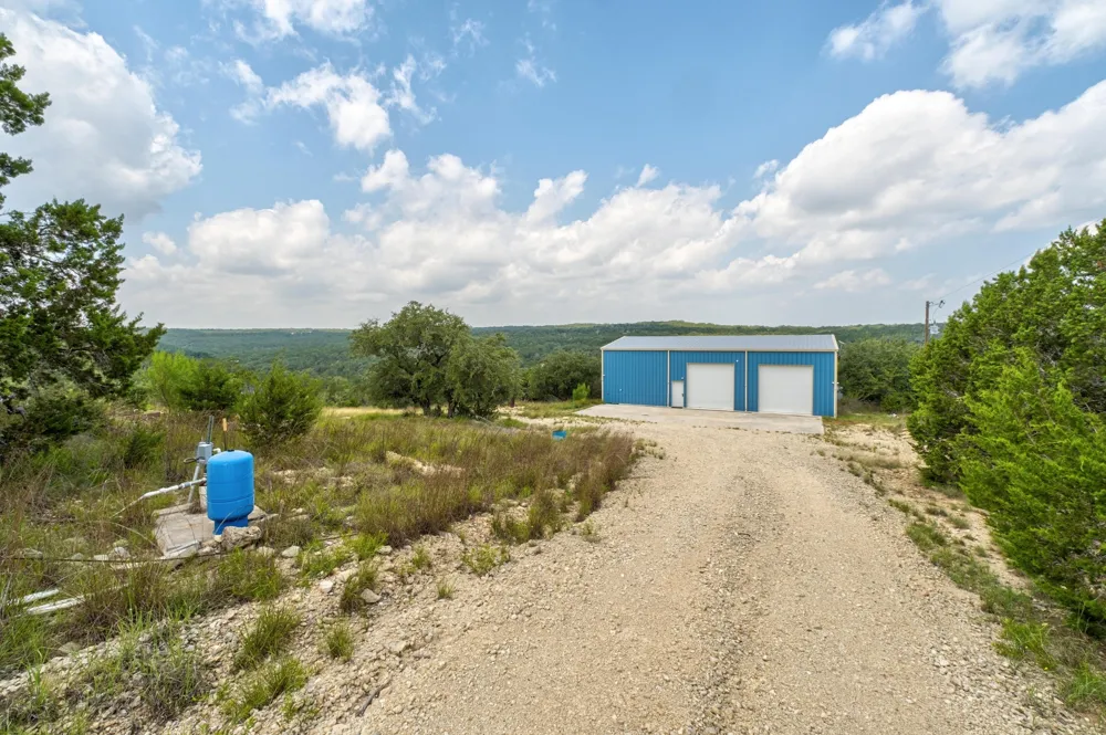 121 Spring Cove Dripping Springs, TX 78620