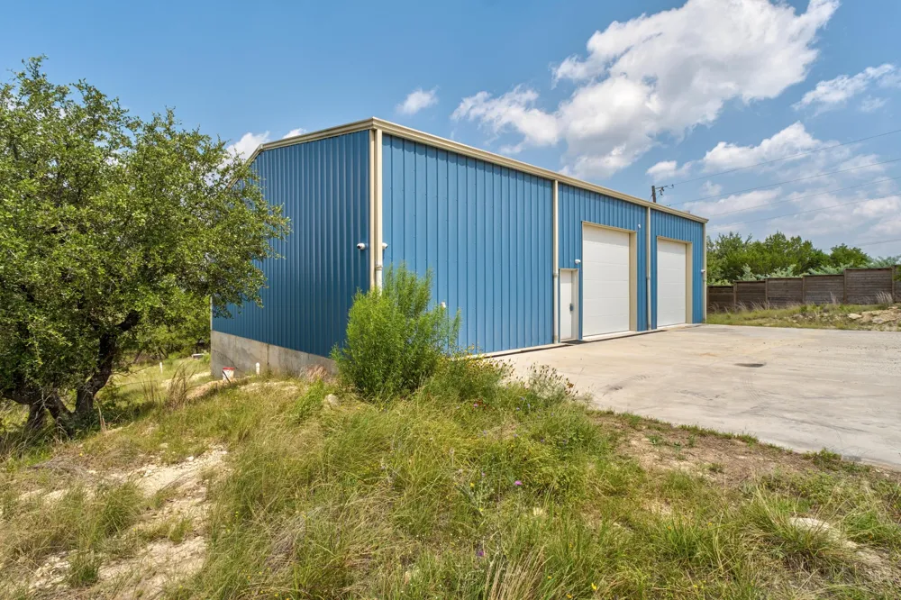 121 Spring Cove Dripping Springs, TX 78620