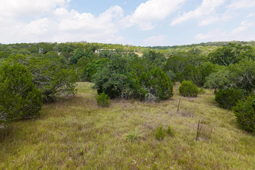 121 Spring Cove Dripping Springs, TX 78620